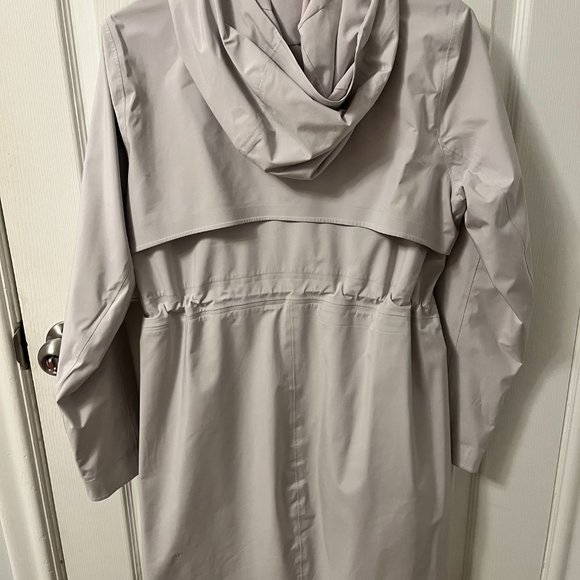 Women's Lululemon Raincoat with Storm Shield - Picture 5 of 5